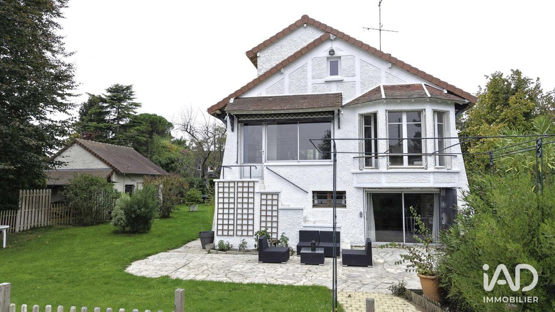 House in Freneuse, Ile-de-France, France 2 - 18221674