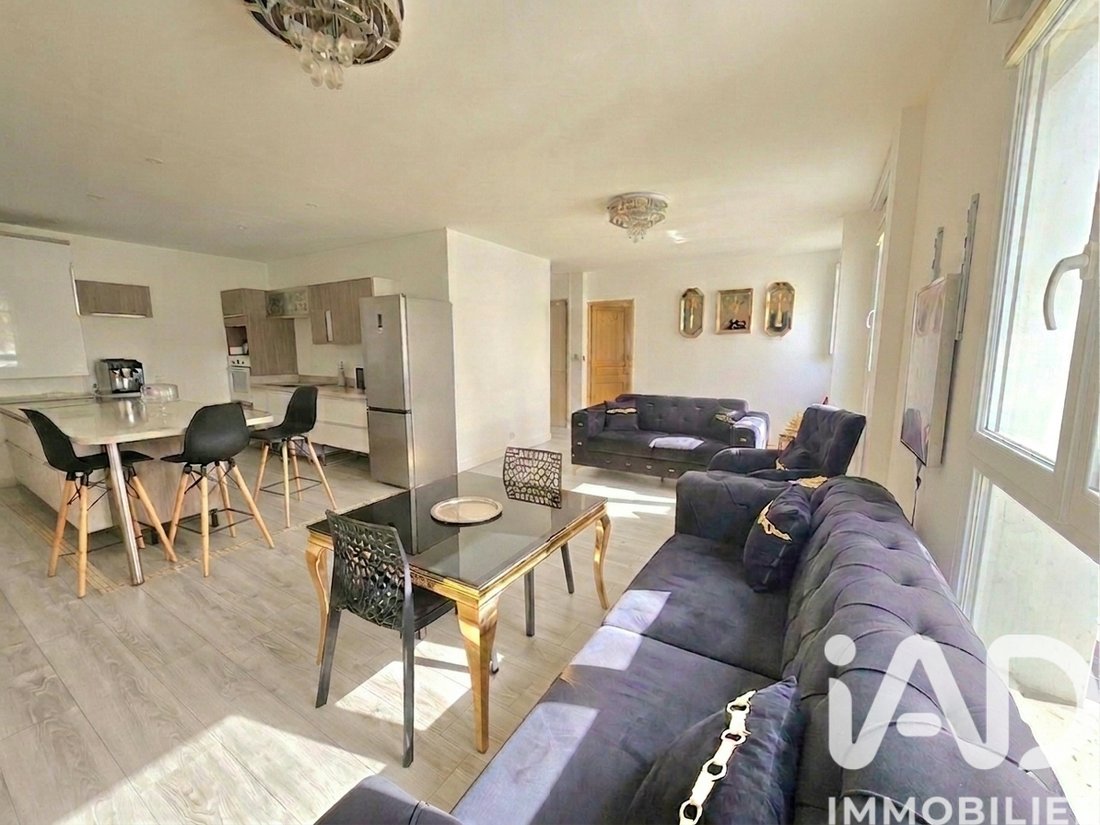 Apartment in Centre Ville, Clichy, France 2 - 18221668