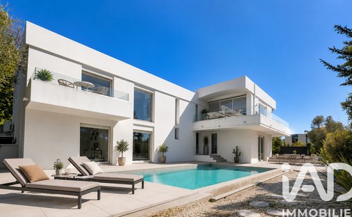 House in Collines, Le Cannet, France 1