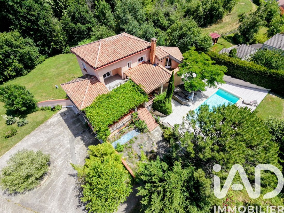 House in Saint-Priest-en-Jarez, Auvergne-Rhône-Alpes, France 2 - 18222090