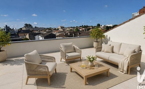Apartment in Saint Jean-Belcier-Carle Vernet-Albert 1er, Bordeaux, France 1