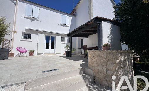 House in Saint Maurice-Fetilly, La Rochelle, France 1