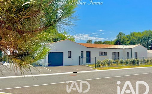 House in Les Mathes, Nouvelle-Aquitaine, France 1