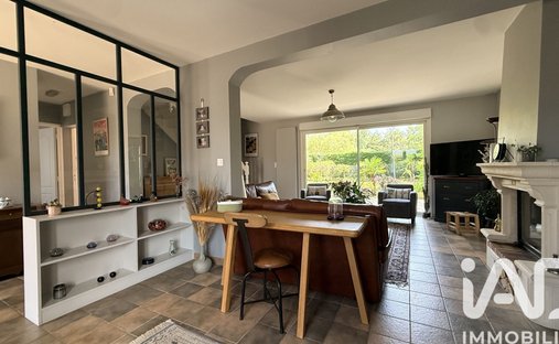 House in Ecouflant, Pays de la Loire, France 1