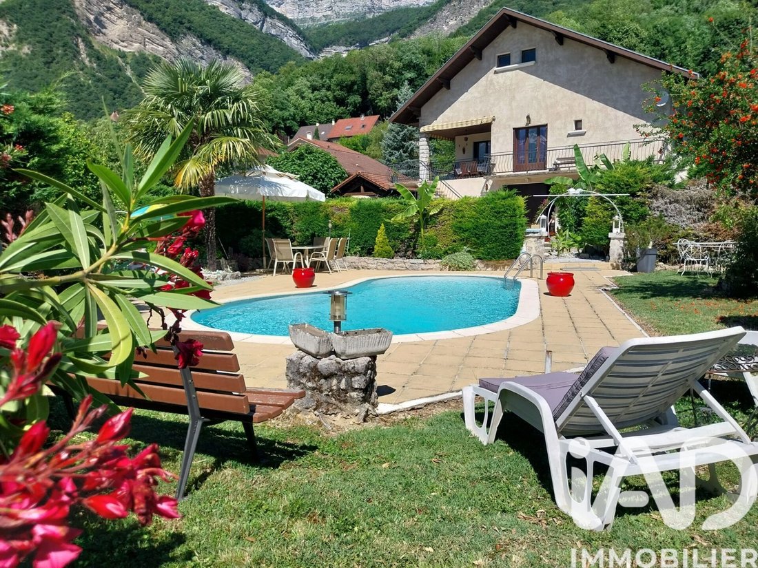 House in La Terrasse, Auvergne-Rhône-Alpes, France 1 - 18222086