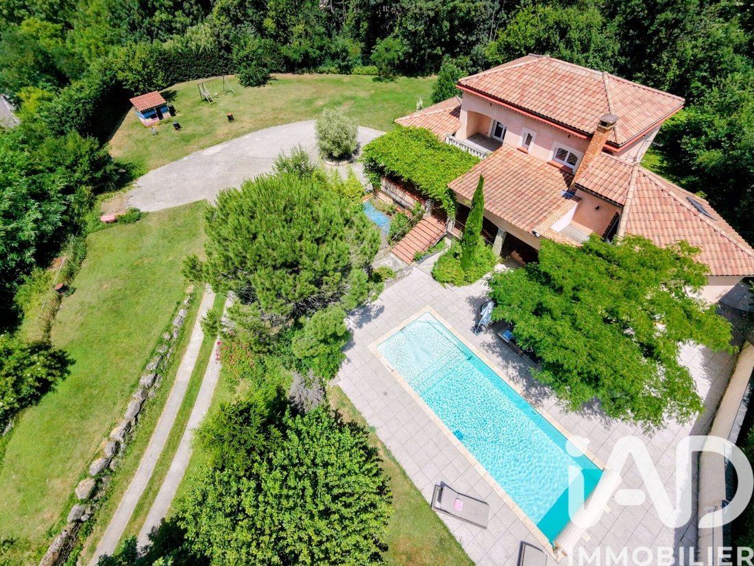 House in Saint-Priest-en-Jarez, Auvergne-Rhône-Alpes, France 1 - 18222090