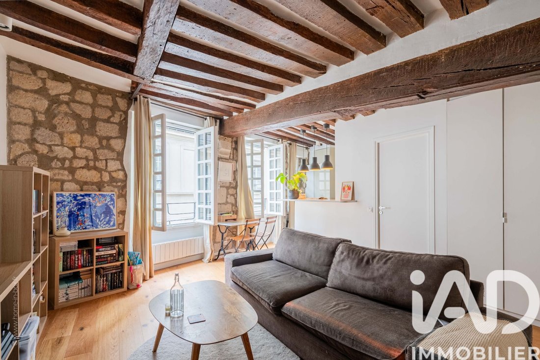 Apartment in Saint Gervais, Paris 4e Arrondissement, Paris 2 - 17361636