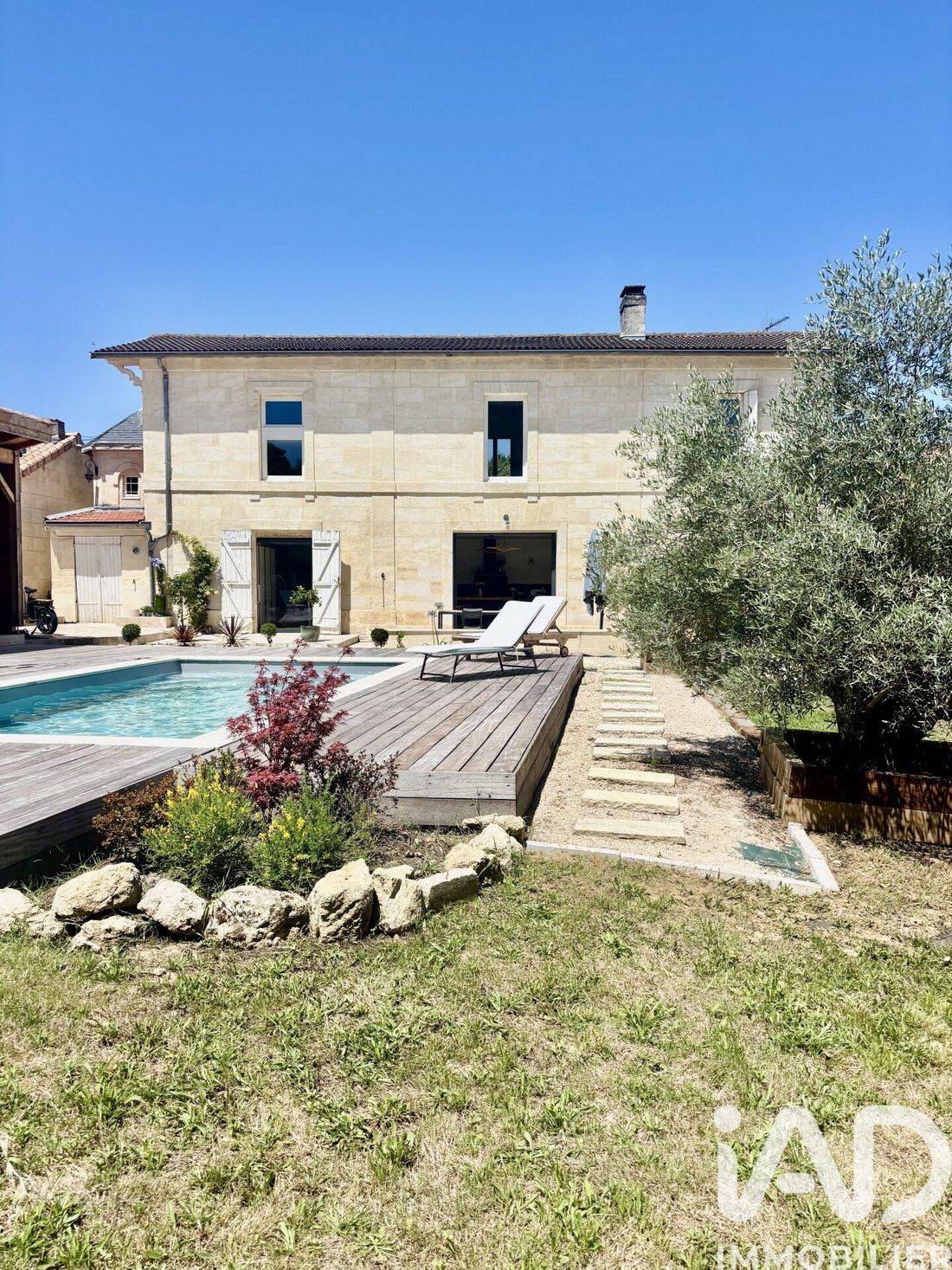 House in Floirac, Nouvelle-Aquitaine, France 1 - 18222472