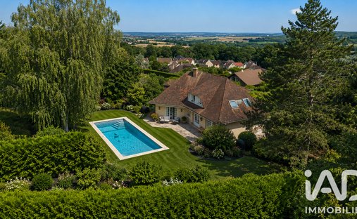House in Orgeval, Ile-de-France, France 1
