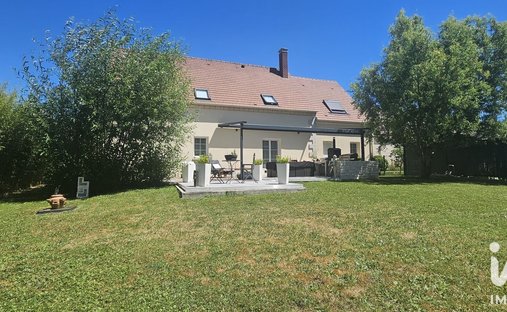 House in Hondainville, Hauts-de-France, France 1