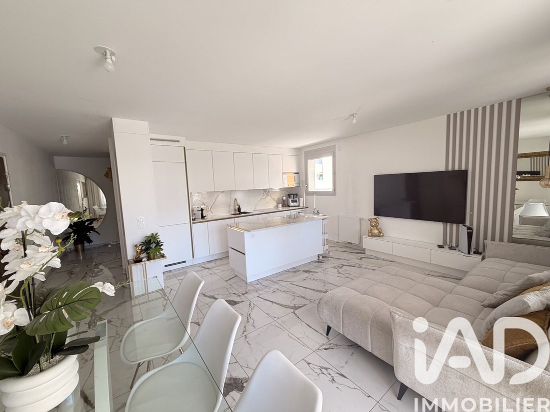 Apartment in Est, Saint-Genis-Pouilly, France 1 - 18221829