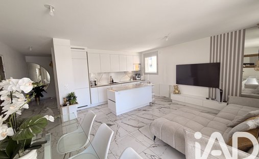 Apartment in Est, Saint-Genis-Pouilly, France 1