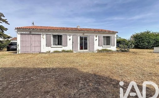 House in La Couarde-sur-Mer, Nouvelle-Aquitaine, France 1