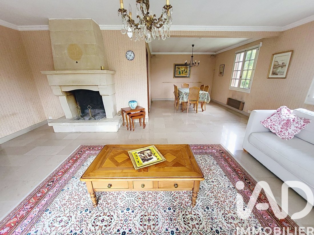 House in Les Loges-en-Josas, Ile-de-France, France 3 - 18222507