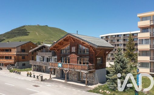 Alpe d'Huez, Auvergne-Rhône-Alpes, France 1