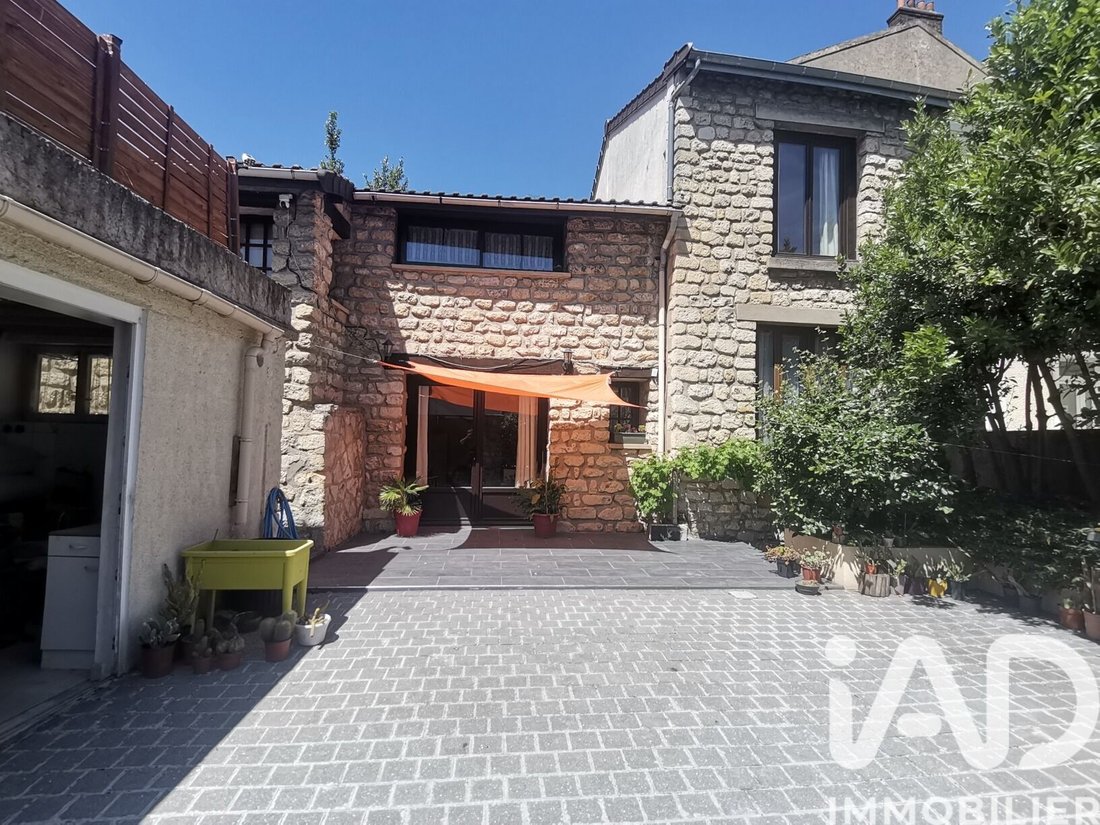 House in Vitry-sur-Seine, Ile-de-France, France 2 - 18221691