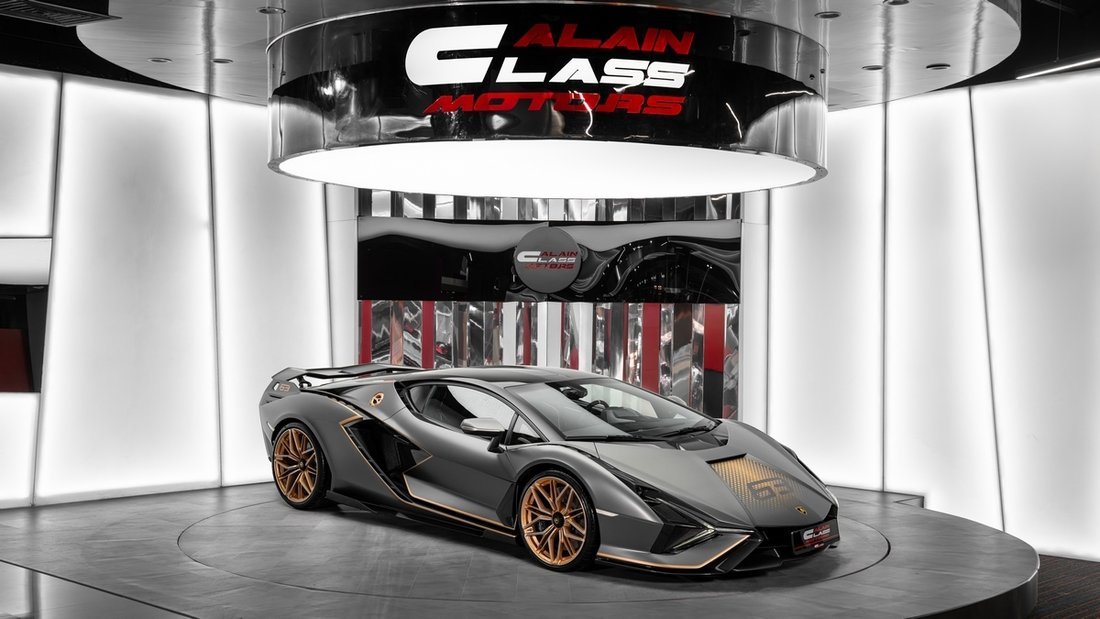 Coupe in Dubai, United Arab Emirates 1 - 18221536