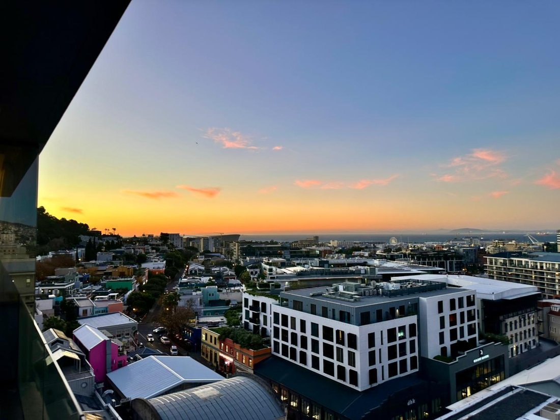 Apartment in Cape Town, Western Cape, South Africa 1 - 18221287