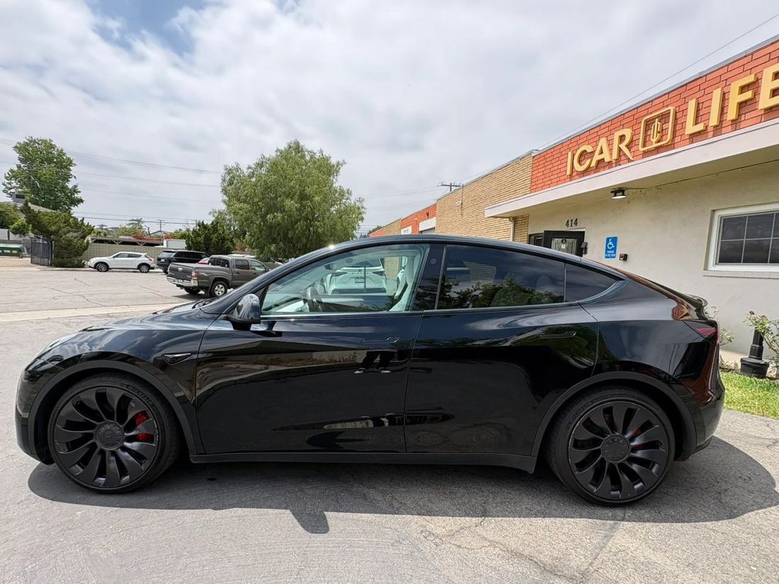 Suv in Arcadia, CA, United States 3 - 18221234