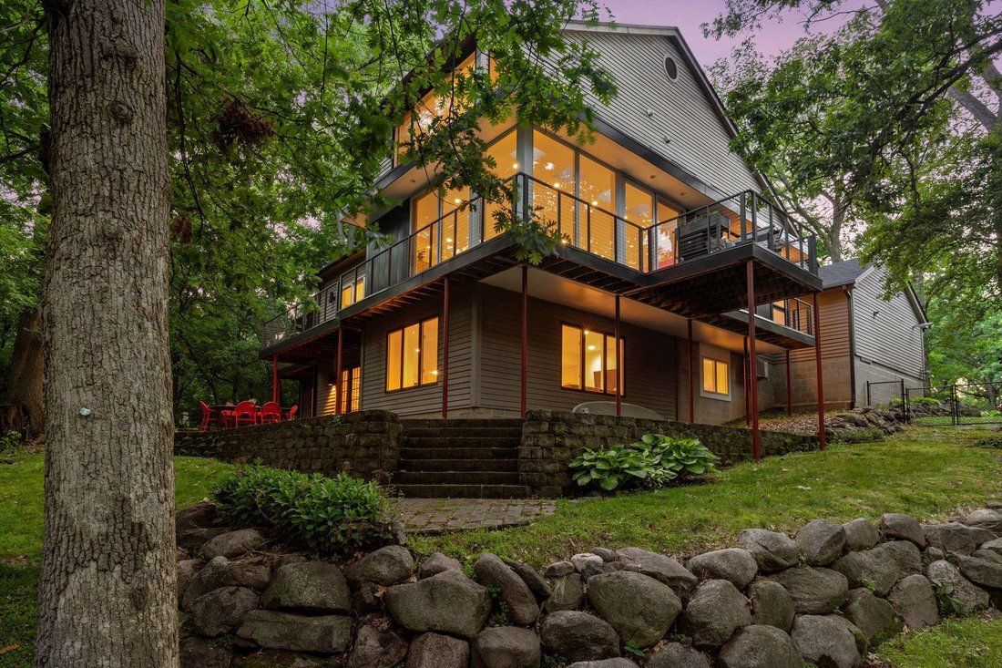 House in Hopkins, Minnesota, United States 1 - 18221349