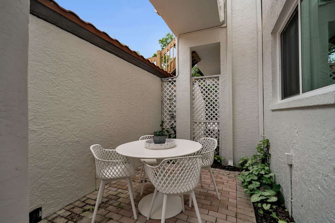 Condo in Sarasota, Florida, United States 5 - 18221600