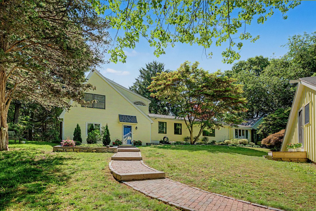 House in Guilford, Connecticut, United States 3 - 18221507