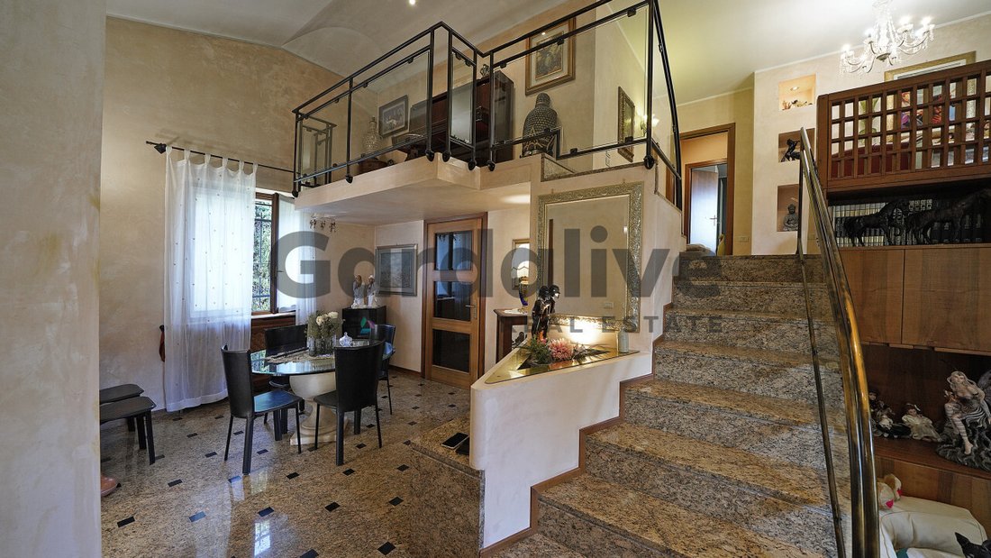 Villa in Desenzano Centro, Desenzano del Garda, Lombardy 4 - 18221310