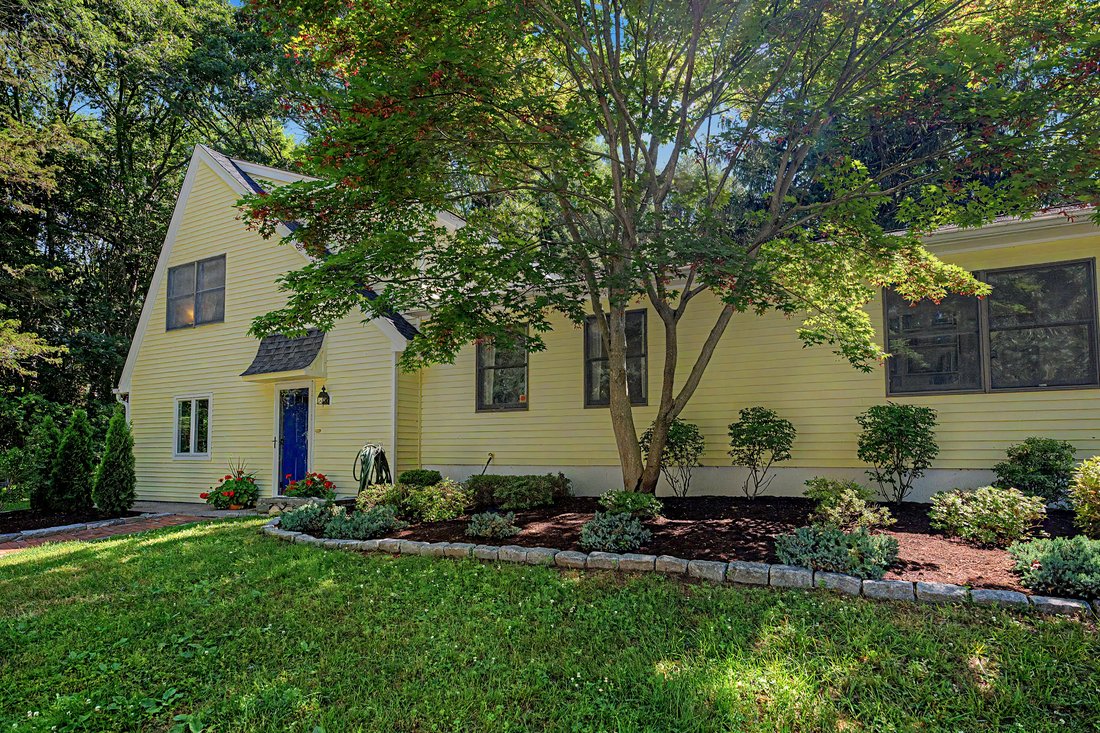 House in Guilford, Connecticut, United States 2 - 18221507