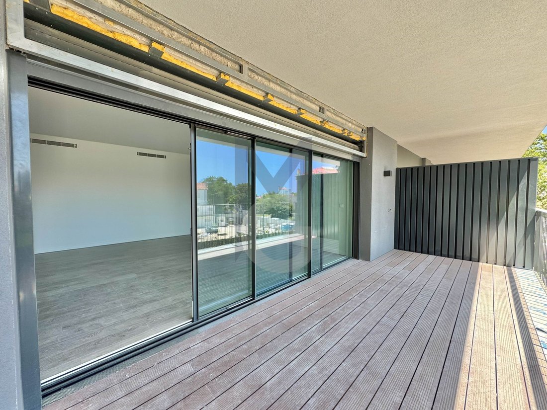 Apartment in Carcavelos e Parede, Lisbon, Portugal 1 - 18221335