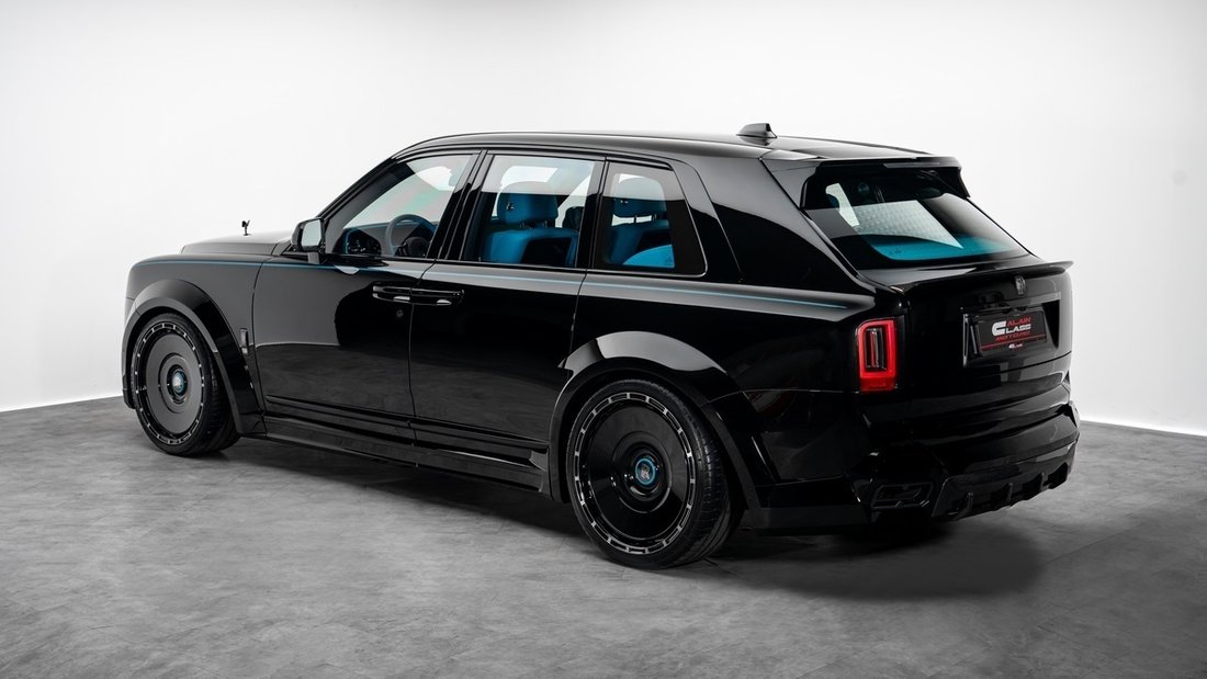 Suv in Dubai, United Arab Emirates 2 - 17653276