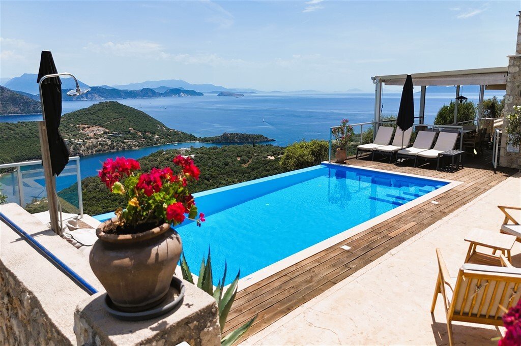 Villa in Agiou Hlia, Apollonioi, Greece 5 - 18222618