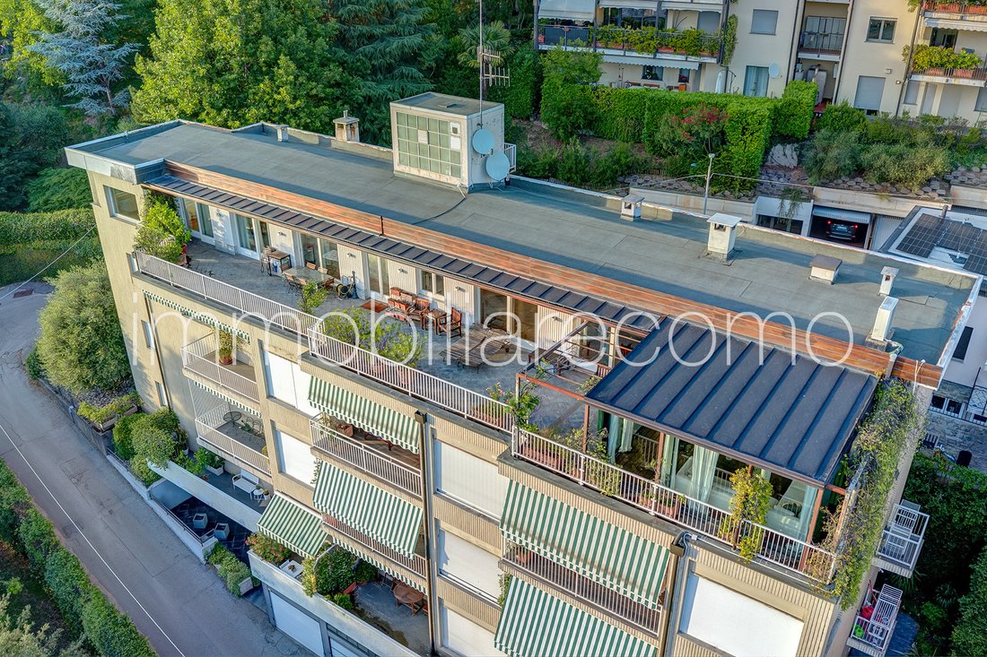 Penthouse in Eastern Lake Center, Como, Lombardy 2 - 18221652
