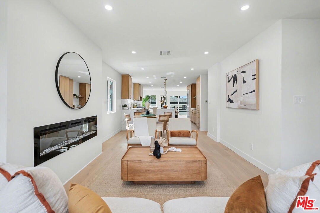 House in Los Angeles, California, United States 4 - 18223631