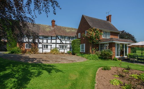 House in Stoke Bliss, England 1