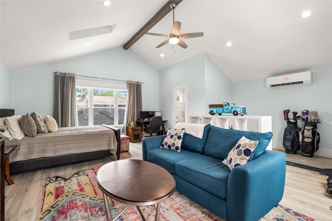 House in Houston, Texas, United States 5 - 18223211