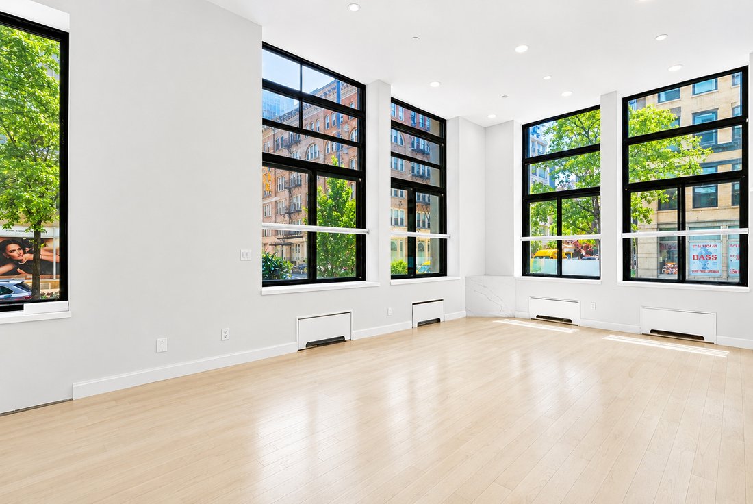 Condo in New York, New York, United States 1 - 18217125