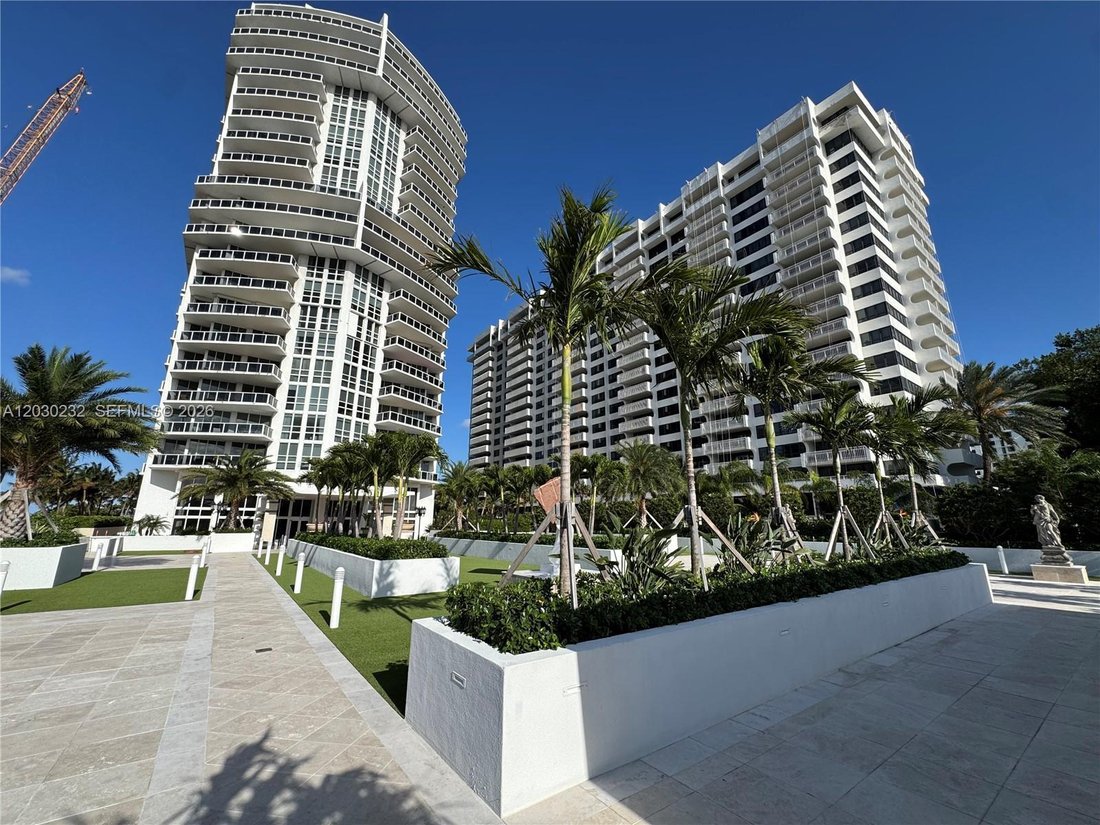 Condo in Bal Harbour, Florida, United States 1 - 18223324