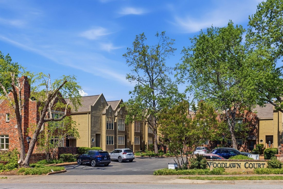 Townhouse in Forest Hills, Tennessee, United States 1 - 18222299