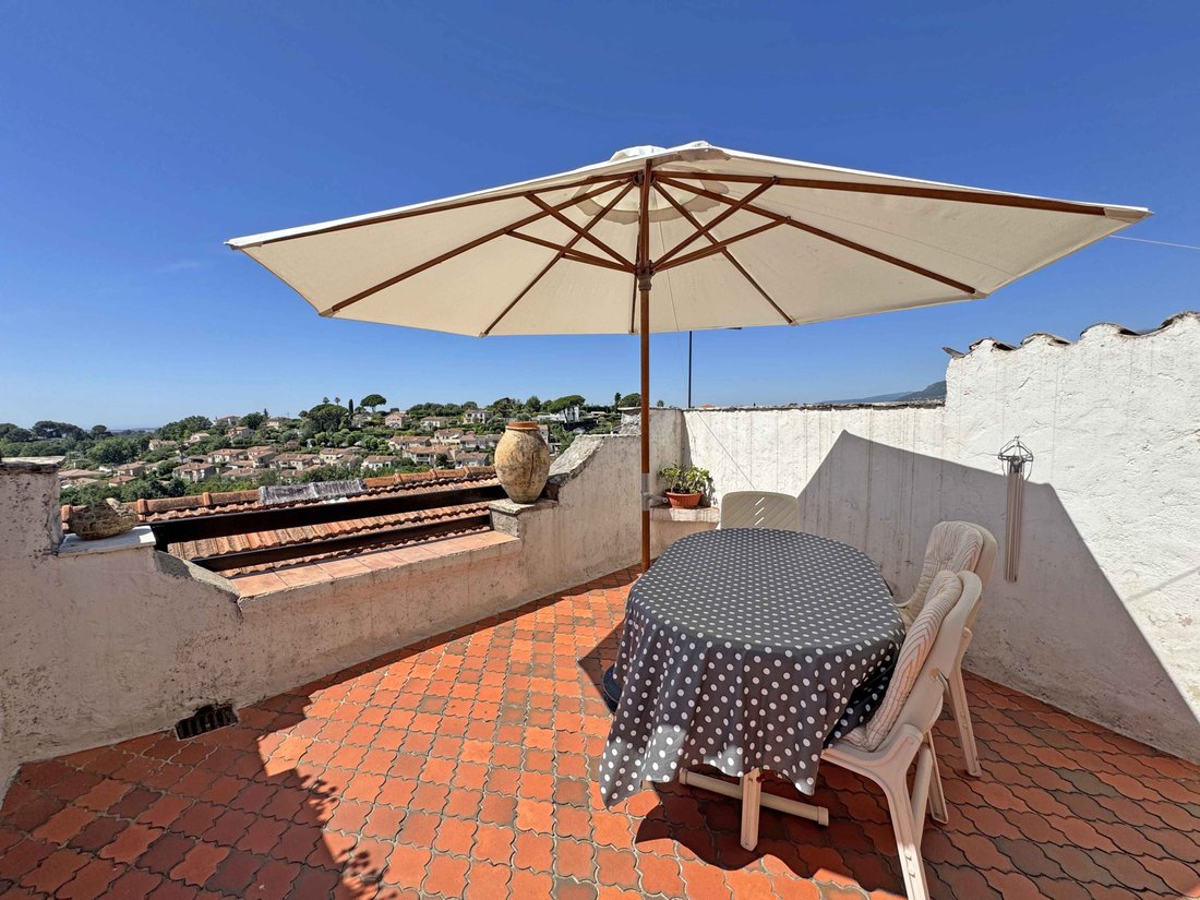 Villa in Plan de Noves, Vence, France 2 - 18223078