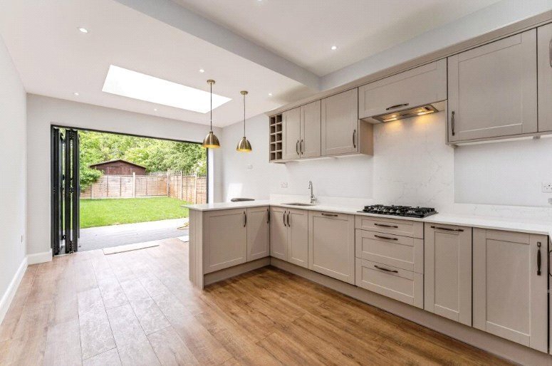 House in Barnet, England 2 - 18222178