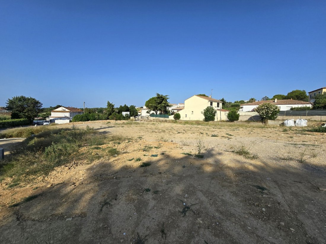 Land in Balaruc-les-Bains, Occitania, France 1 - 18222672