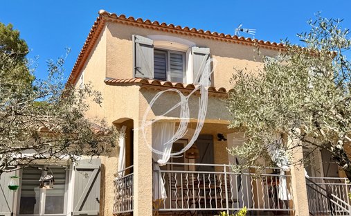 House in Peripherie, Saint-Georges-d'Orques, France 1