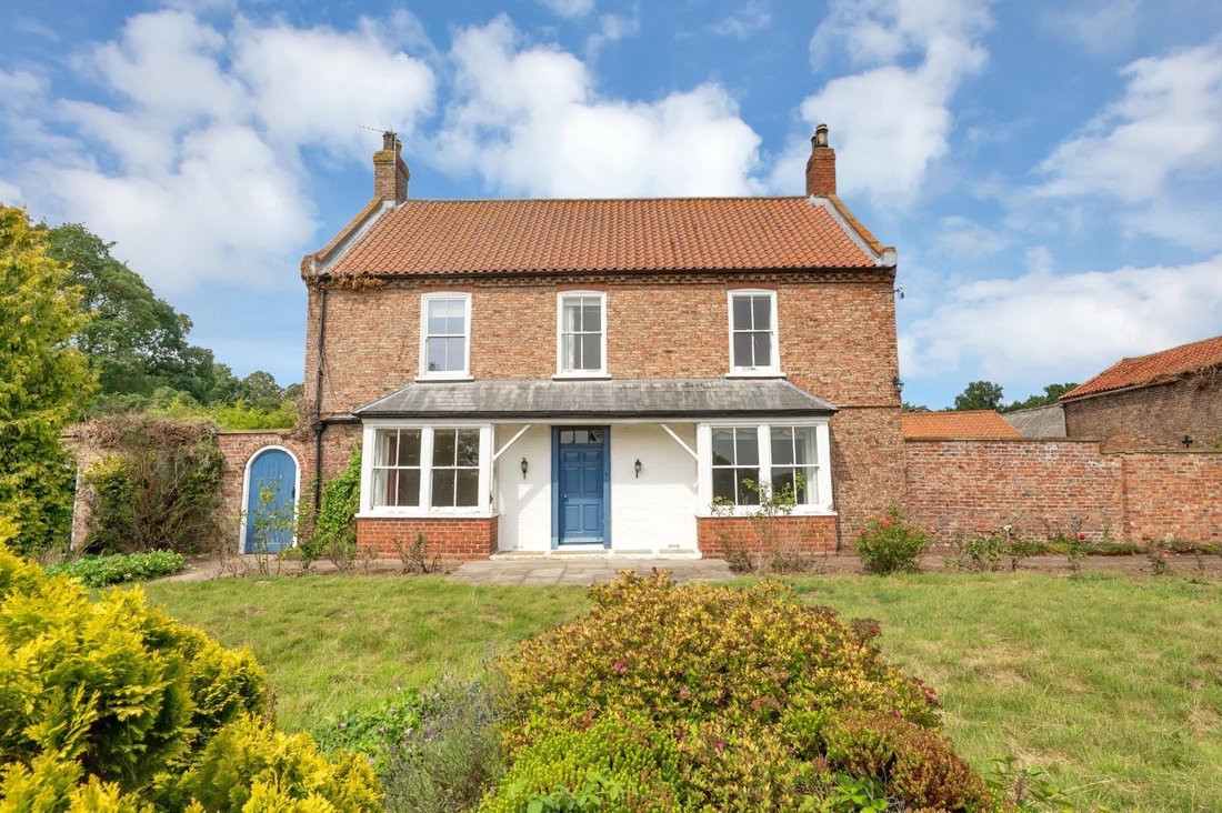 Land in York, England 3 - 18222471
