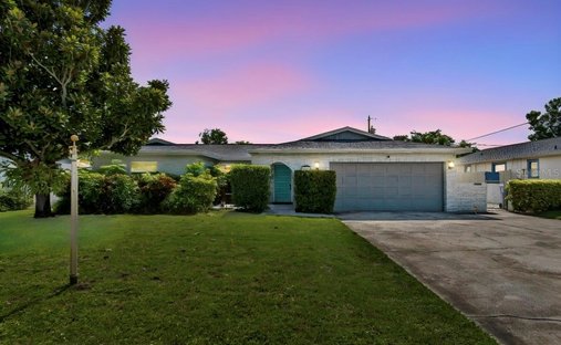 House in St. Petersburg, Florida, United States 1