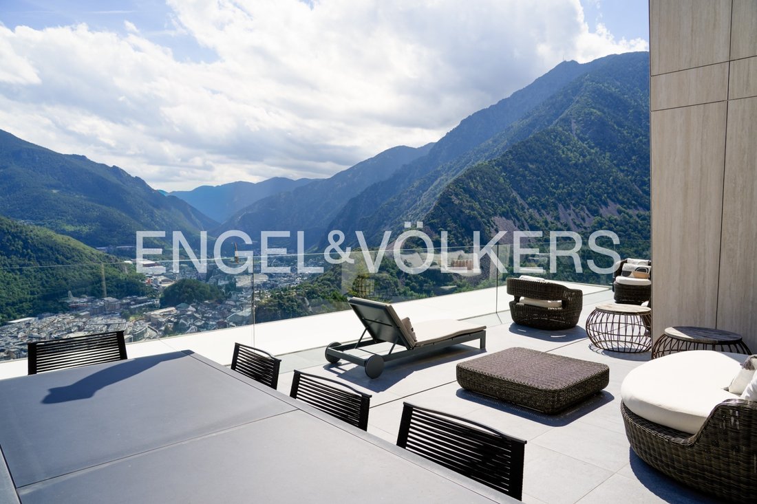 Chalet in Escaldes-Engordany, Escaldes-Engordany, Andorra 2 - 18223071
