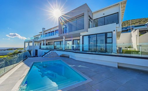 House in Cape Town, Western Cape, South Africa 1