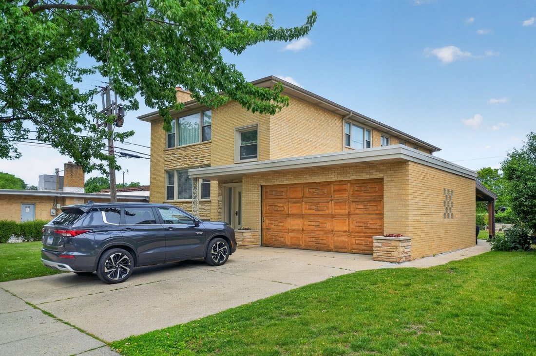 Skokie, Illinois, United States 1 - 18222438