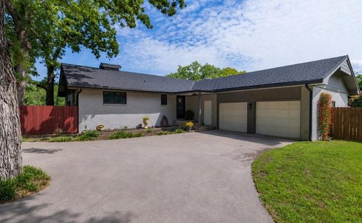 House in Azle, Texas, United States 1