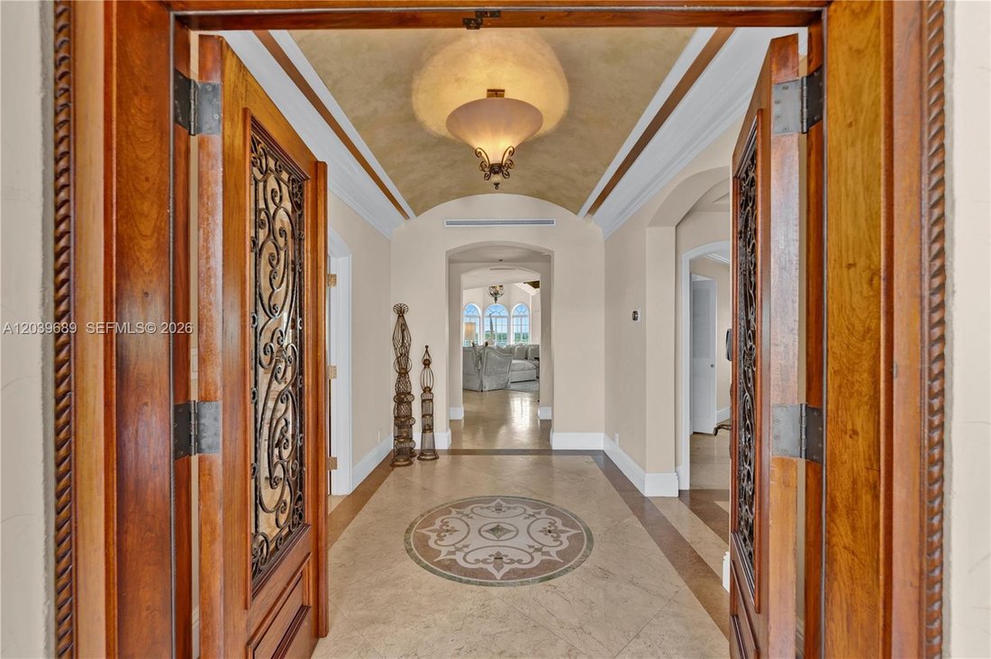 Condo in Miami Beach, Florida, United States 3 - 18223636