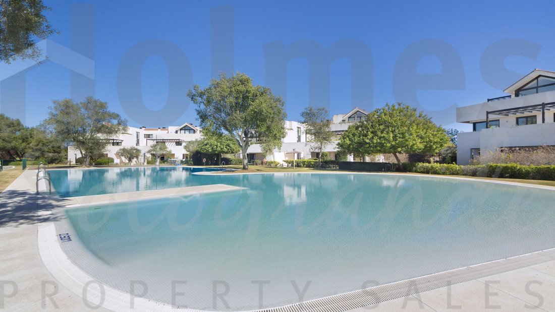 Apartment in Sotogrande, San Roque, Andalusia 2 - 18222320